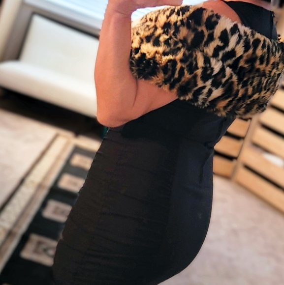 Elegant faux fur thick scarf - Picture 10 of 16